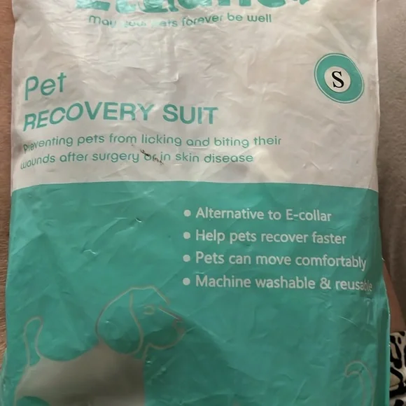NWT ETDANE Recovery Suit for Dog Cat White Cloud Small Surgical Recovery Onesie - Picture 9 of 9